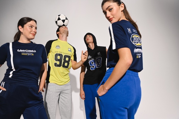 Snuggle expands its fleet to 9 Kornit Digital printing systems to produce more than 24,000 pieces daily, more than quadrupling its production capacity since 2017 © 2025 Kornit digital