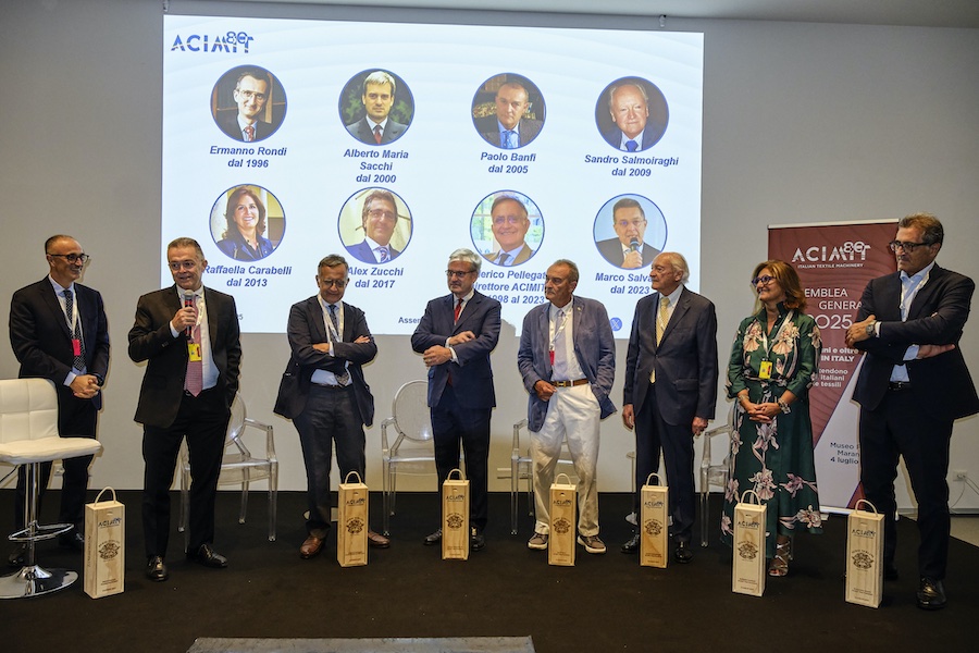 ACIMIT's 80th anniversary brought current and former presidents and directors to the stage. © 2025 ACIMIT