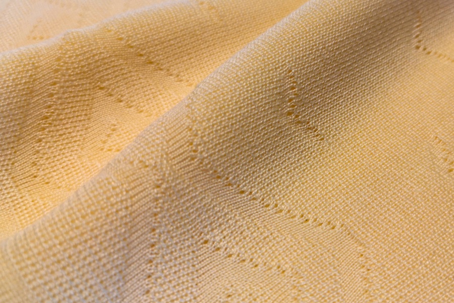 Filidea's Roy article expresses the essence of pure Bemberg Cupro fiber for lustrous, soft and caressing knitwear. Roy combines simplicity and elegance with ease of use.<br />
Available in Nm 2/60 and Nm 2/10 counts, Roy is available with RCS Recycled Claim Standard certification, with a chart that includes 54 colors including 9 in Stock List for sampling © 2025 MARCHI & FILDI