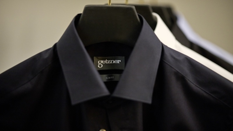 Black fabrics reveal even the slightest color changes immediately. © 2025 Getzner Textil