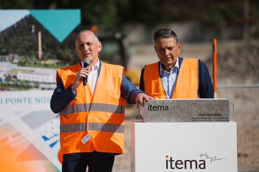 Itema Group CEO Ugo Ghilardi and Maurizio Radici, Itema Group’s President of the Board of Directors © 2025 Itema