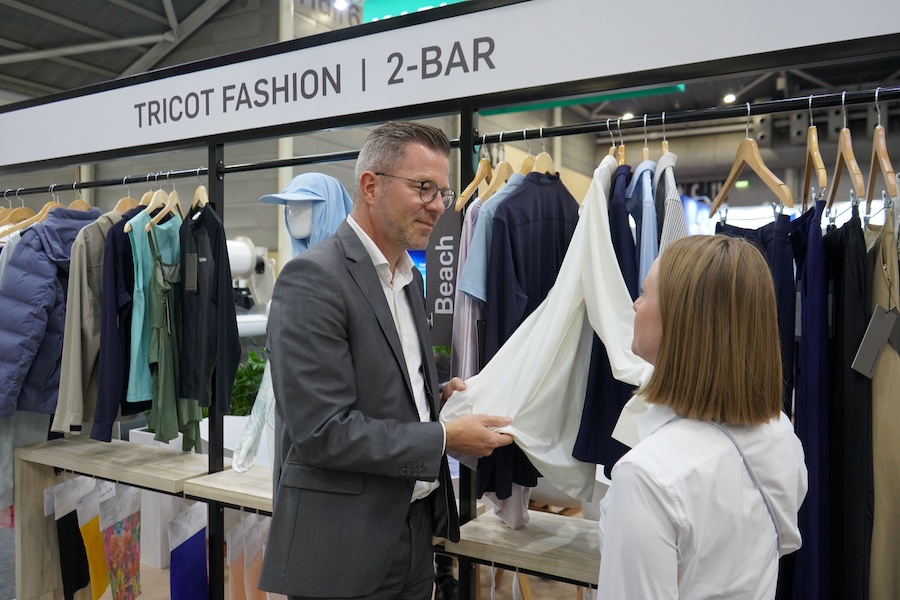 Lutz Wolf talking at ITMA © 2025 KARL MAYER