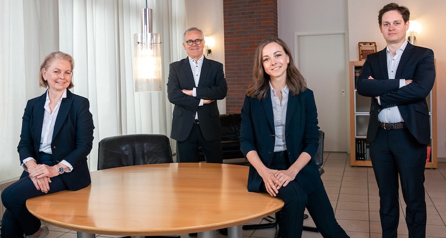 The Pleva family: Mother Regine, father Dr. Ralf, Kathrin and Stephan Pleva © 2025 Pleva