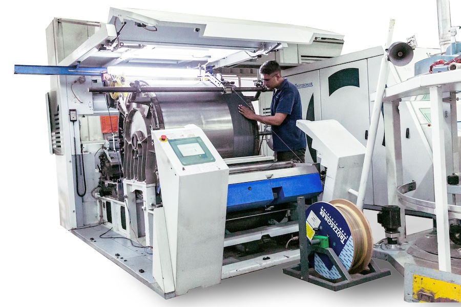 Reclothing of cylinder wire at Mei Sheng. The company uses only card clothing from Trützschler.  <br />
© 2025 Trützschler