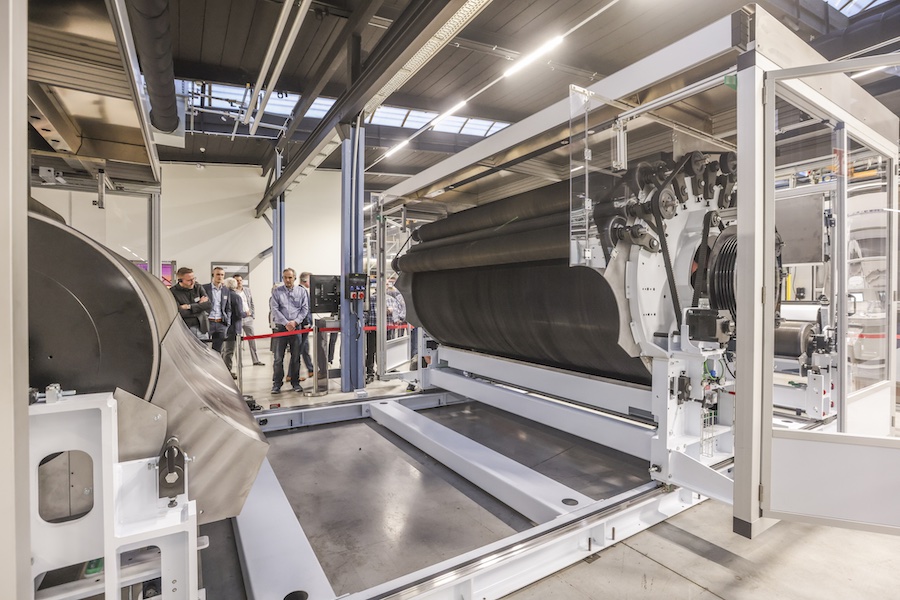 NCT-X and NC-X nonwoven cards are mounted on rails, which accelerates cleaning and maintenance – unlocking vast improvements in productivity. © 2025 Trützschler