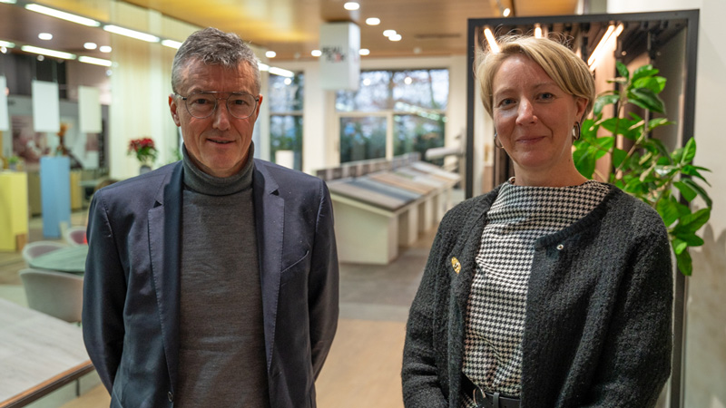 Wim Coppens, VP Flooring Solutions and Nele Tack, General Manager Cushion Vinyl Europe.<br />
(Photo: © Beaulieu International Group)