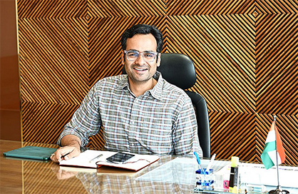 Siddarth Sudhir Agrawal, Managing Director of Sagar Manufacturers, appreciates the convenience of the ESSENTIALapp. © 2023